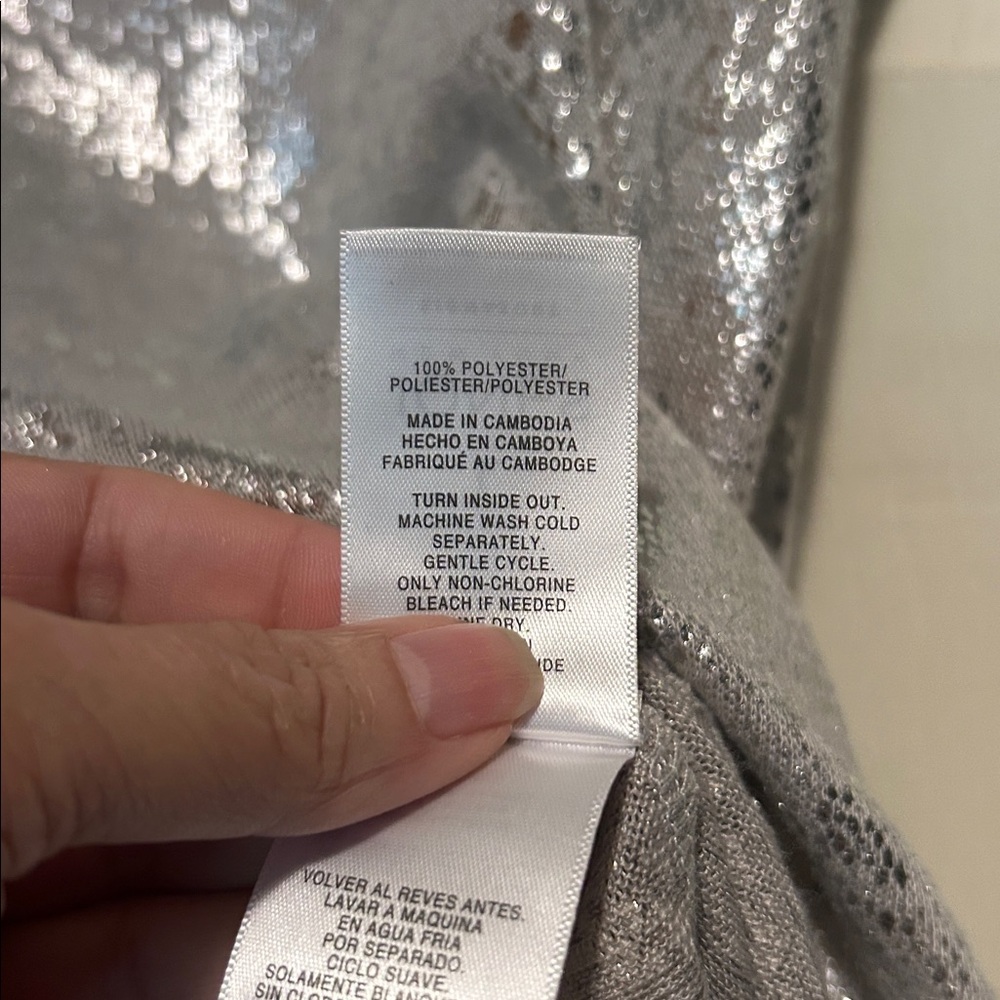 Jones New York Mock Neck Gray Foil Silver Animal Print Sleeveless Top Size Large - Picture 5 of 7
